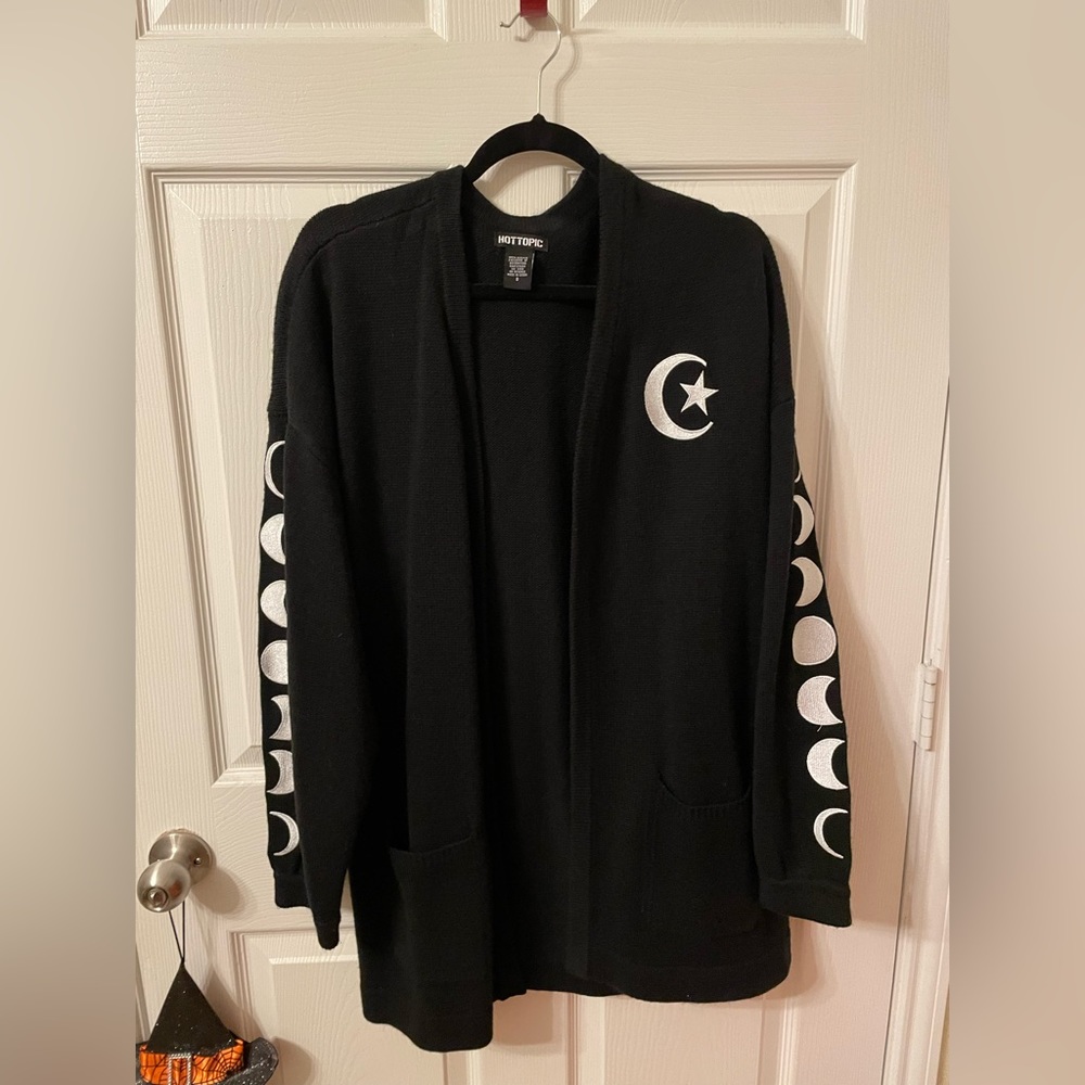 Hot Topic Moon Phase Cardigan